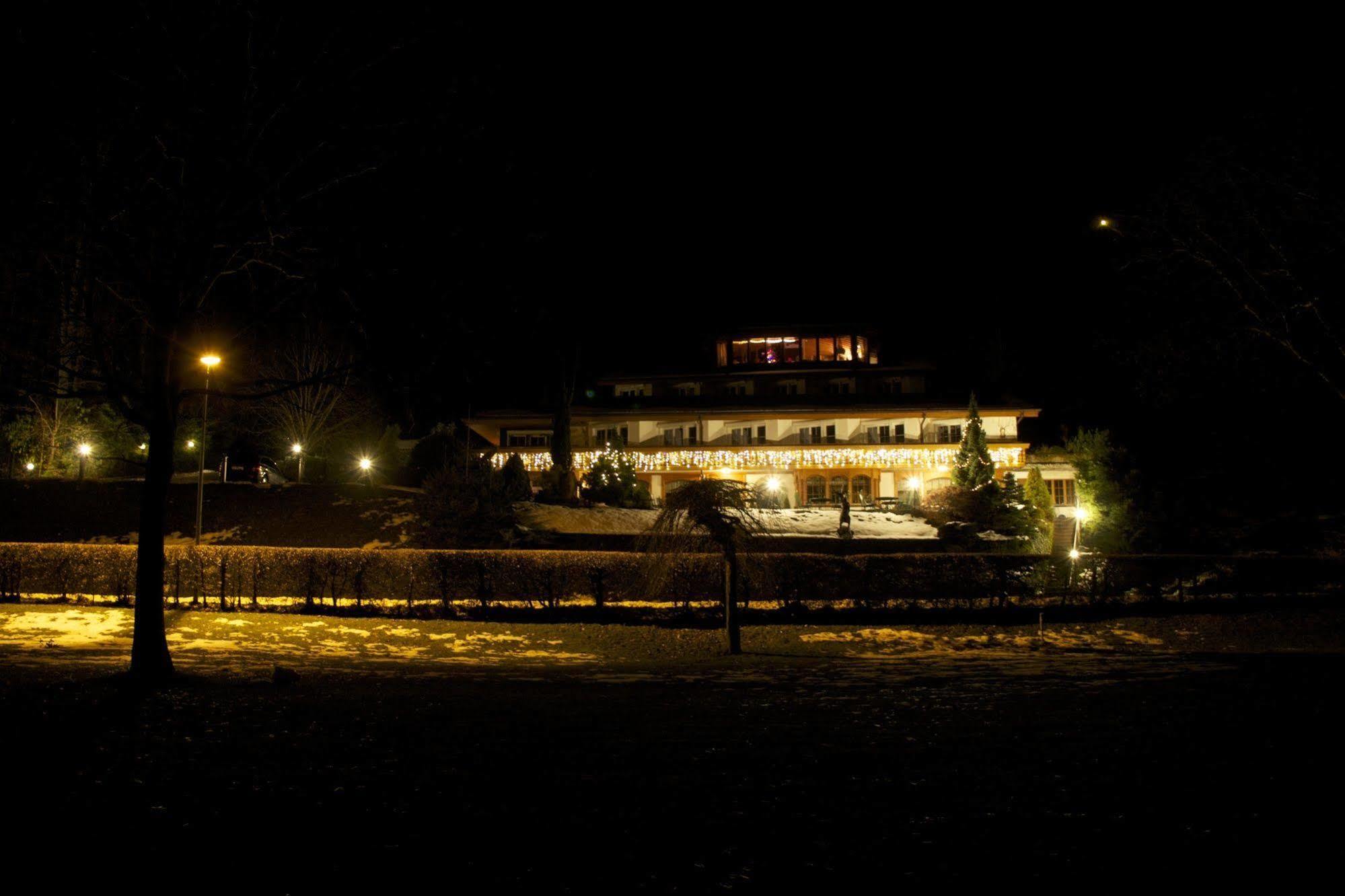 Seehotel Boutique Jägerhof-Hubertus Faulensee Buitenkant foto